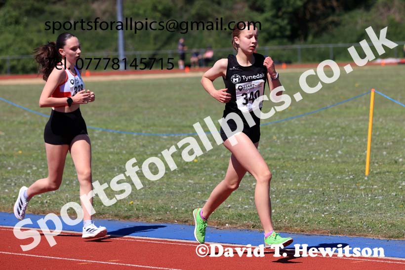Girls under-15s 3000 metres, 2025 North Eastern Track and Field Champs., Shildon, County Durham. Photo: David T. Hewitson/Sports for All Pics